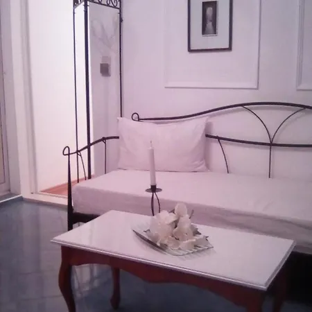 Angel Apartment