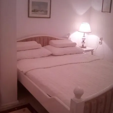 Angel Trogir