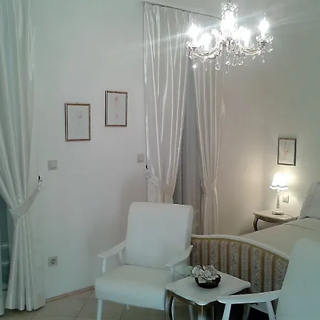 Angel Trogir